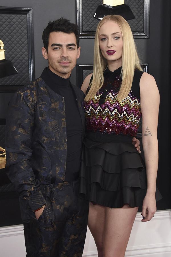 Joe Jonas e Sophie Turner já são pais Joe Jonas e Sophie Turner já são pais