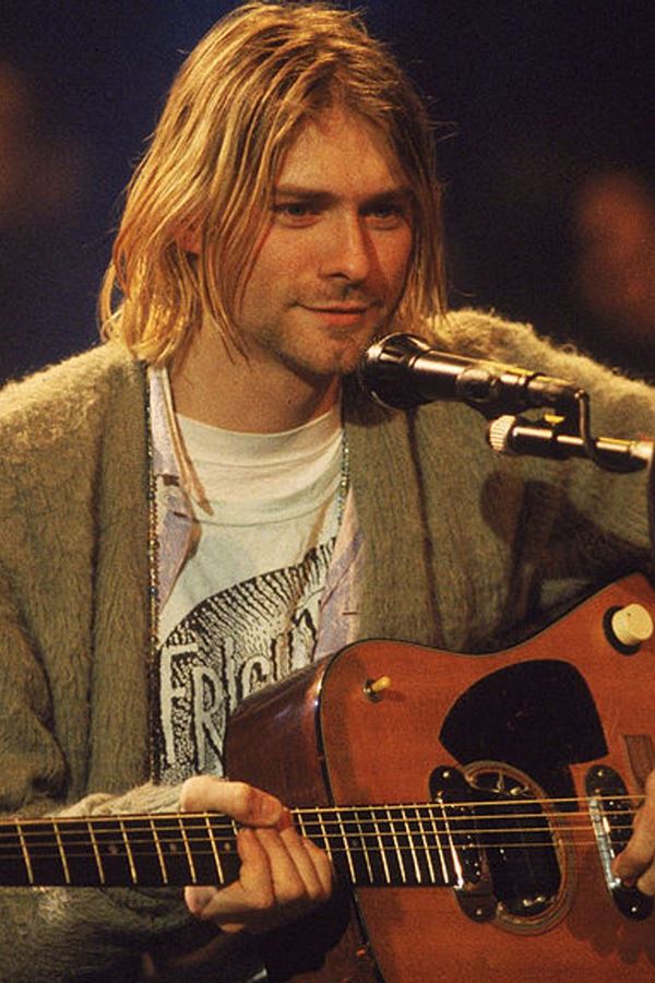 Guitarra de Cobain vendida por valor recorde Guitarra de Cobain vendida por valor recorde