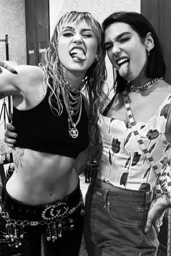 Miley Cyrus fará live com Dua Lipa Miley Cyrus fará live com Dua Lipa