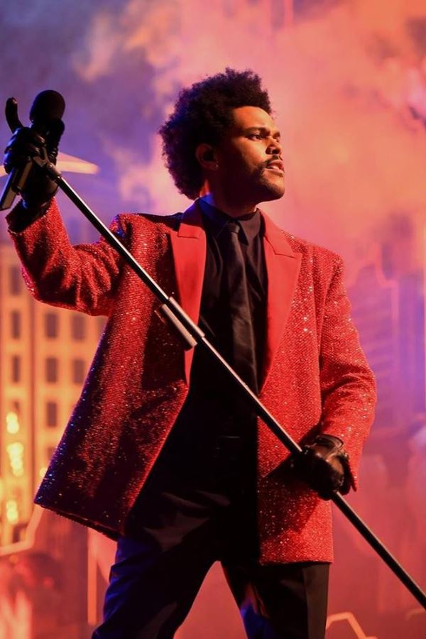 The Weeknd "arrasou" no Super Bowl! The Weeknd "arrasou" no Super Bowl!