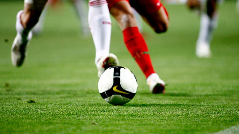 Jogar futebol nos Açores? Só para casados - Renascença