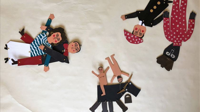 “De pernas para o ar” e só em português. Regressa a Évora a Bienal de Marionetas “De pernas para o ar” e só em português. Regressa a Évora a Bienal de Marionetas