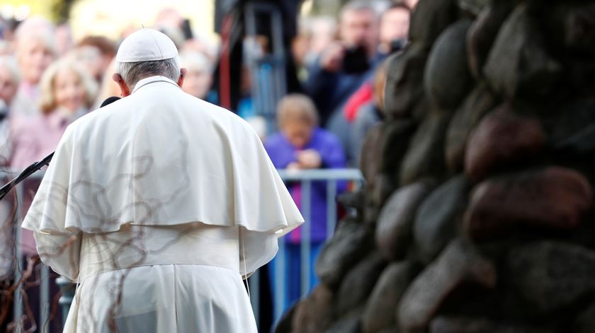 Papa visita antiga prisão do KGB na Lituânia