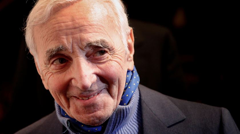 Morreu Aznavour, o Frank Sinatra francês