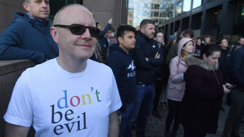 Funcionários da Google manifestam-se contra assédio sexual