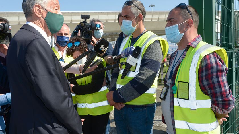 Marcelo acompanha situação da Groundforce e diz que Governo faz "tudo o que pode"