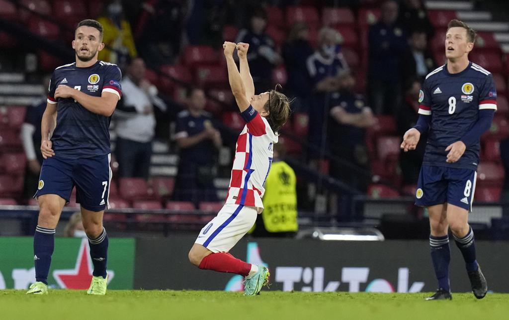 Modric celebra o golo do apuramento da Croácia. Foto: Petr Josek/Pool/EPA