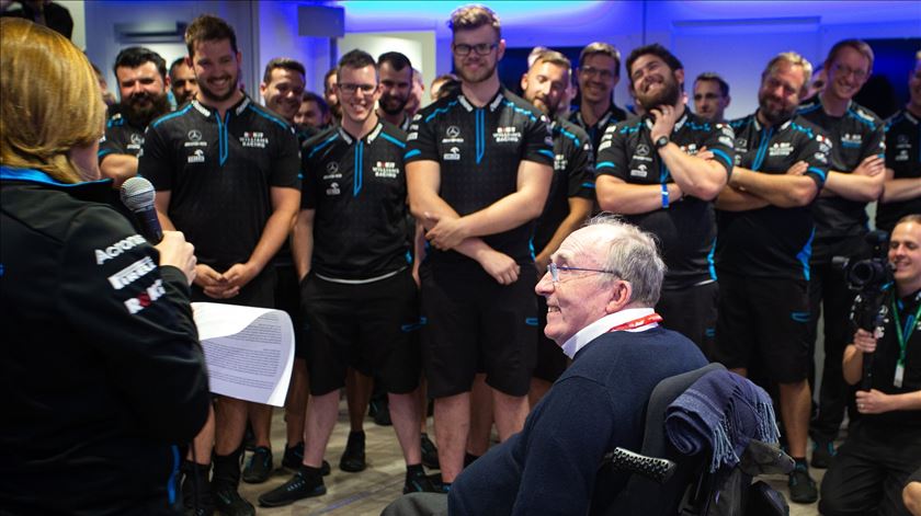 Quase morreu, faliu e venceu. A dinastia iniciada por Sir Frank Williams celebra 50 anos na Fórmula 1