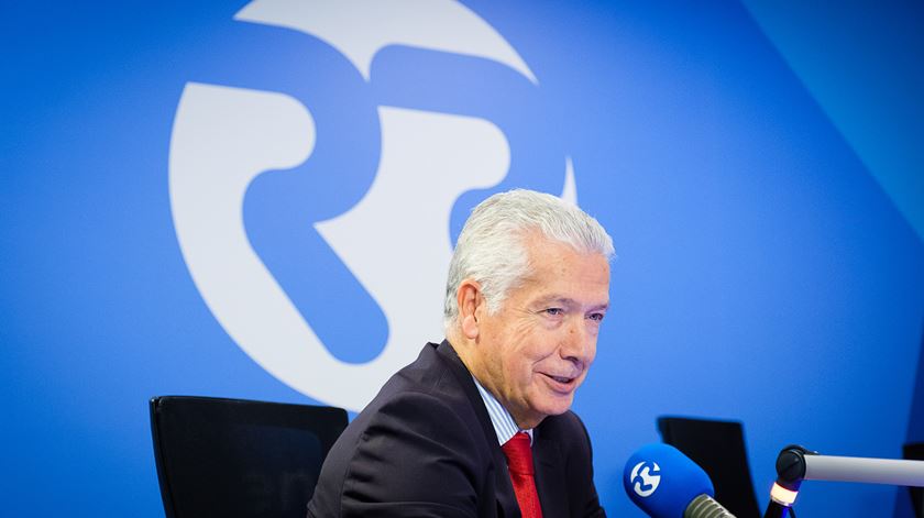 António Saraiva espera que nova liderança do PSD ajude PS a libertar-se da esquerda