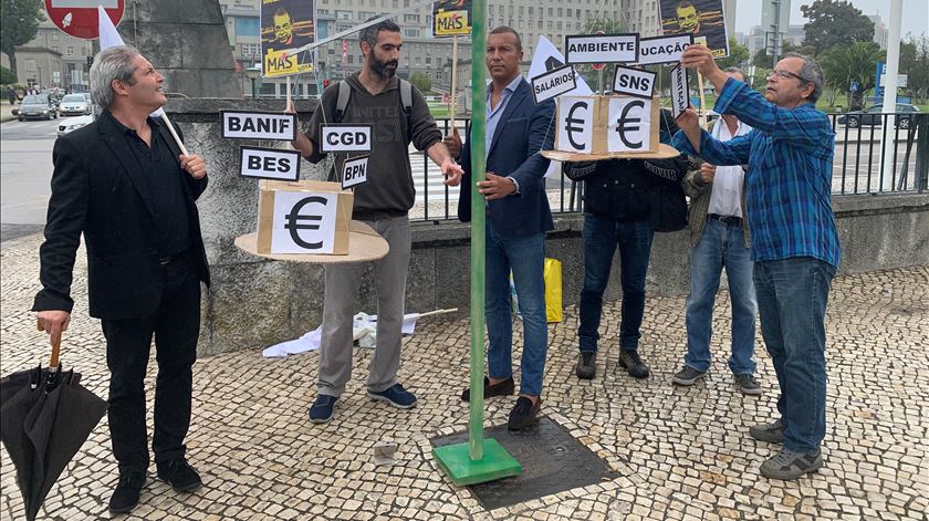 Campanha do MAS legislativas 2019 hospital de santa maria Foto: Ana Carrilho/RR