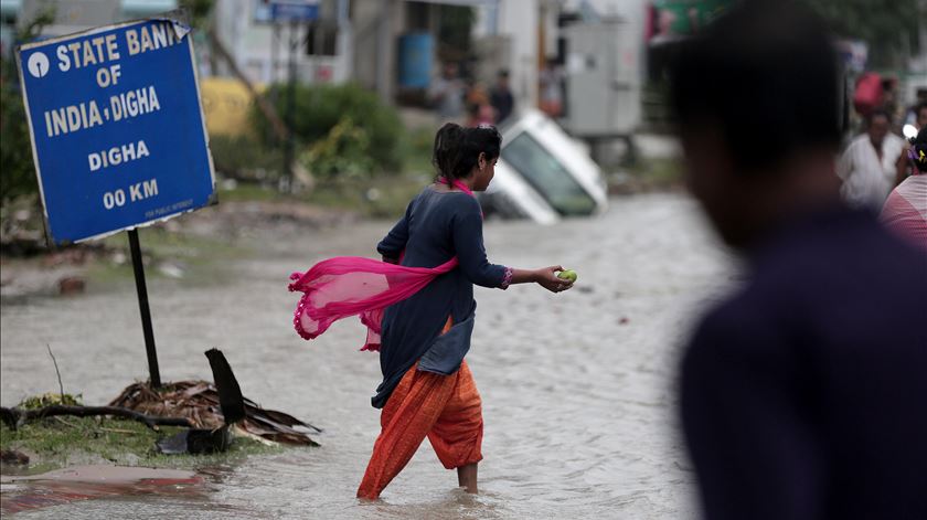 Índia. Ciclone Yaas provoca mais de um milhão de pessoas deslocadas