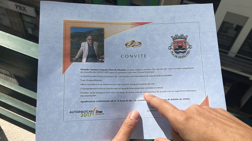 O "convite" inclui informações sobre o "traje", o "banquete" e as "prendas". Foto: Olímpia Mairos/RR