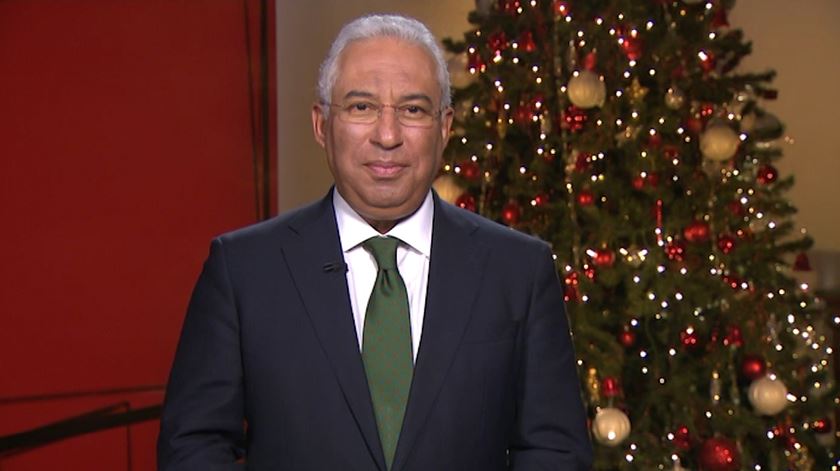 Incêndios e economia dominam mensagem de Natal do primeiro-ministro