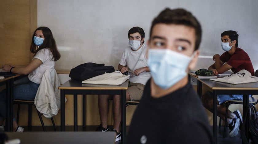 Regresso às aulas. "Máscara tem estatuto ainda mais importante do que o manual escolar”