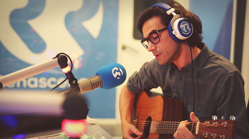 David Fonseca e o novo single "Get Up": um presente "embrulhado" num acústico especial