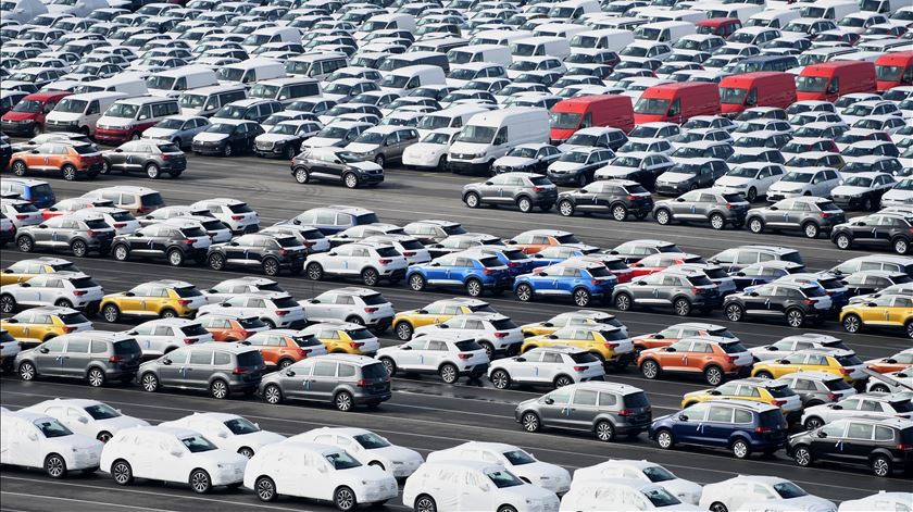 Já começou a corrida a carro do ano 2021 em Portugal. Já começou a corrida a carro do ano 2021 em Portugal.