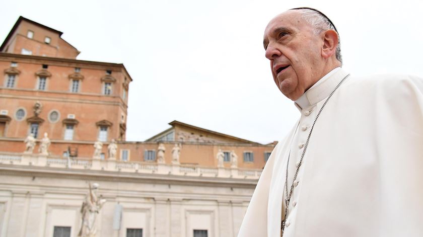 Papa Francisco preocupado com educação das crianças. Foto: Ettore Ferrari/EPA