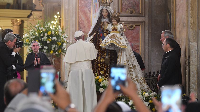 Papa volta a referir a "dor causada pelos abusos" e apela à Igreja que "não esconda as chagas"