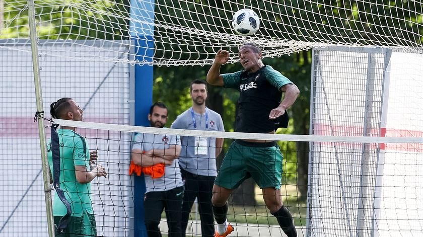 Treino de recuperação após jogo contra Irão sem títulares