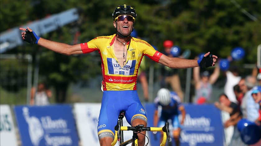 Alárcon vence na Senhora da Graça e fica mais perto do título