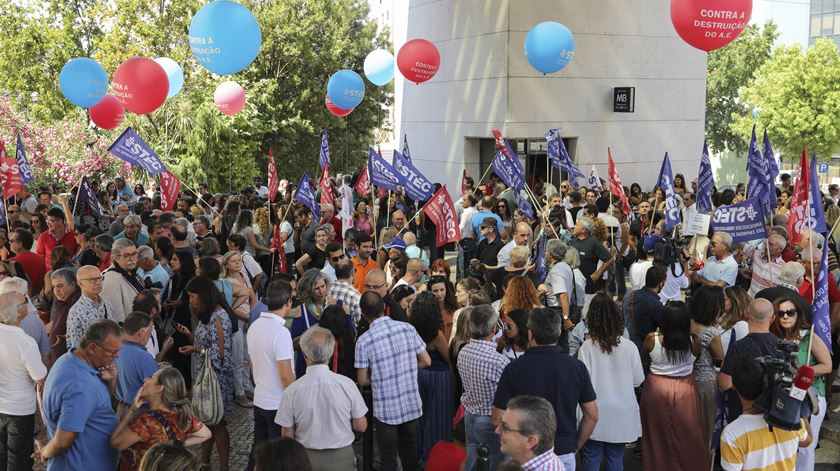 "Paz social acabou". BE denuncia ameaças da Caixa aos trabalhadores