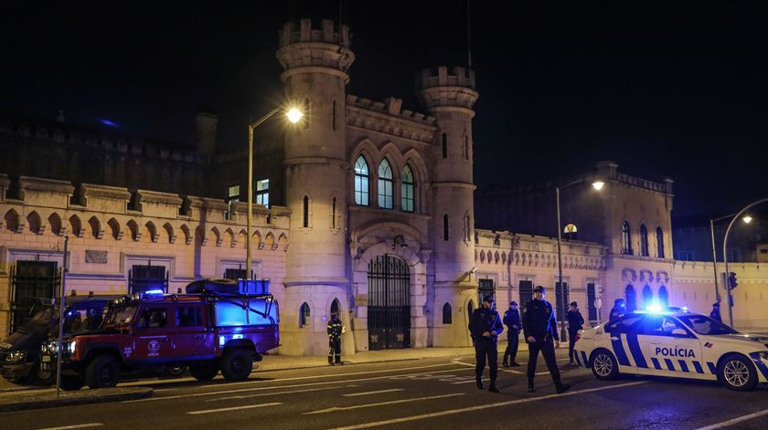 Resultado de imagem para Sindicato da Guarda Prisional rejeita responsabilidade em desacatos no Estabelecimento Prisional de Lisboa
