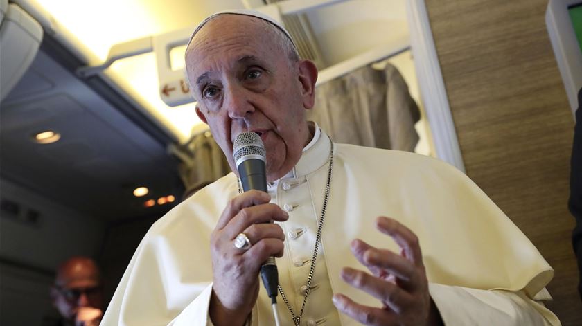 Papa reconhece que há casos de abusos sexuais de freiras