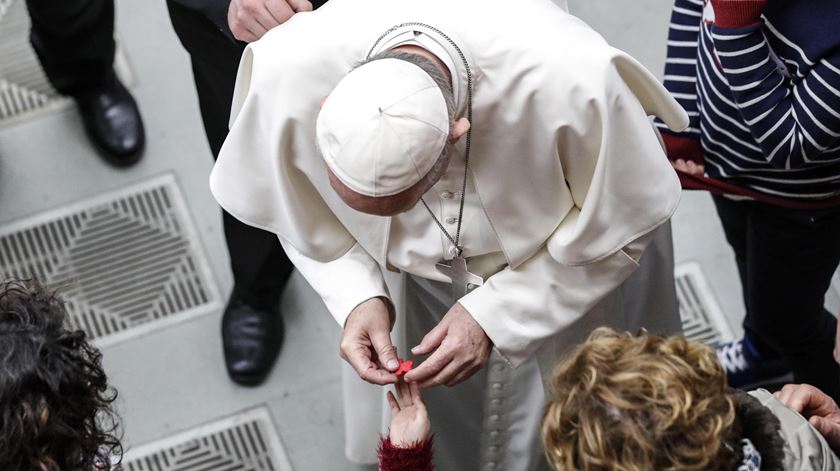 Papa: "Somos eternos mendigos de amor"