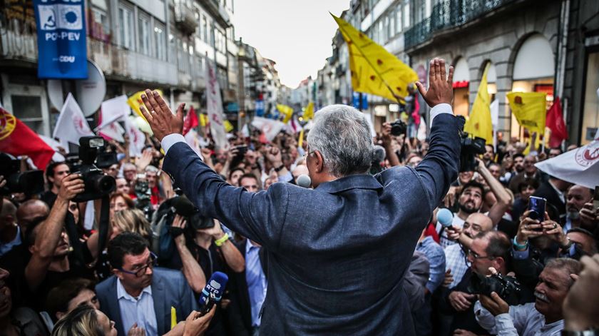 Caso Tancos. António Costa convida Rui Rio a voltar à campanha