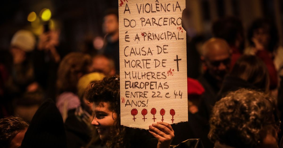 Parlamento envia para especialidade alterações ao estatuto das crianças vítimas de violência doméstica - Vimarsana News