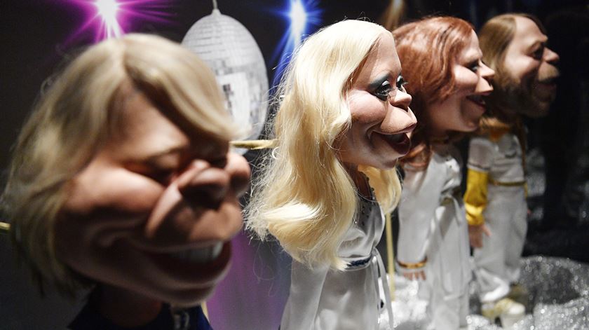 representação em bonecos dos elementos da banda sueca ABBA. Foto: Neil Hall