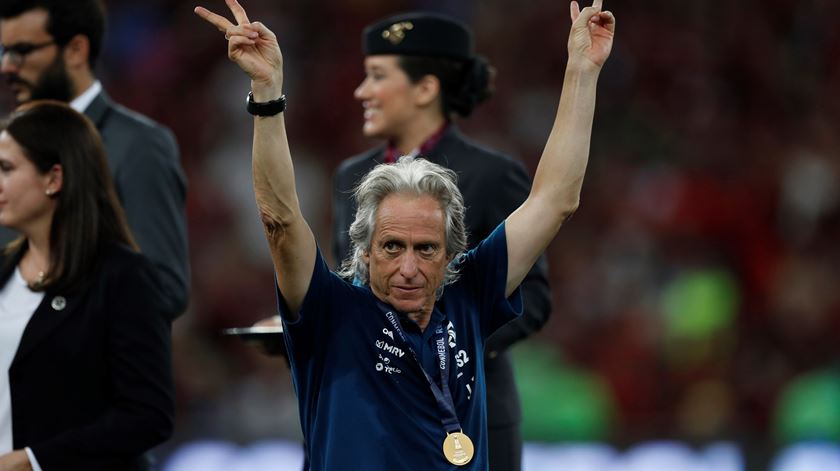 Flamengo vence Supertaça Sul-Americana, o quinto título de Jorge Jesus no Brasil
