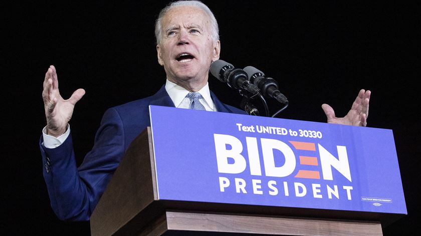Biden vence "Super Terça-feira" e torna-se  o favorito para a nomeação democrática