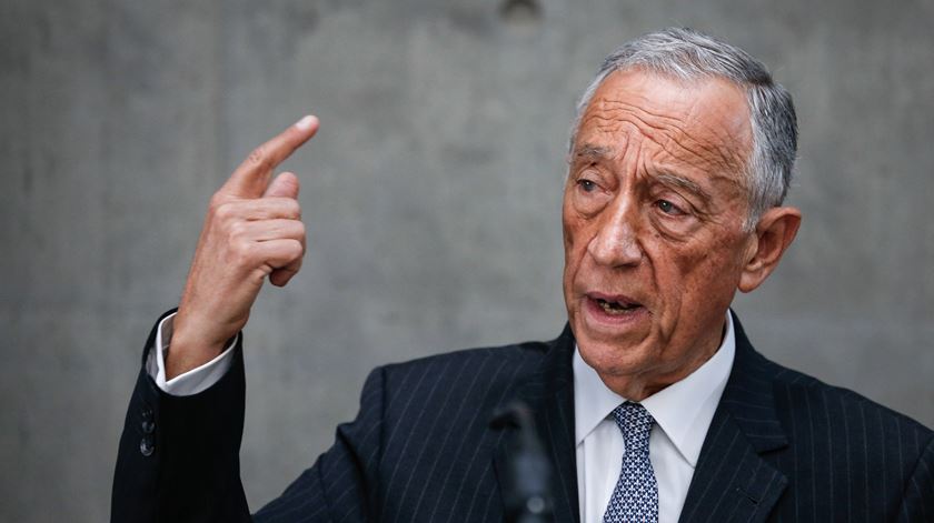 Marcelo diz que outros países olham com interesse para resposta em Portugal