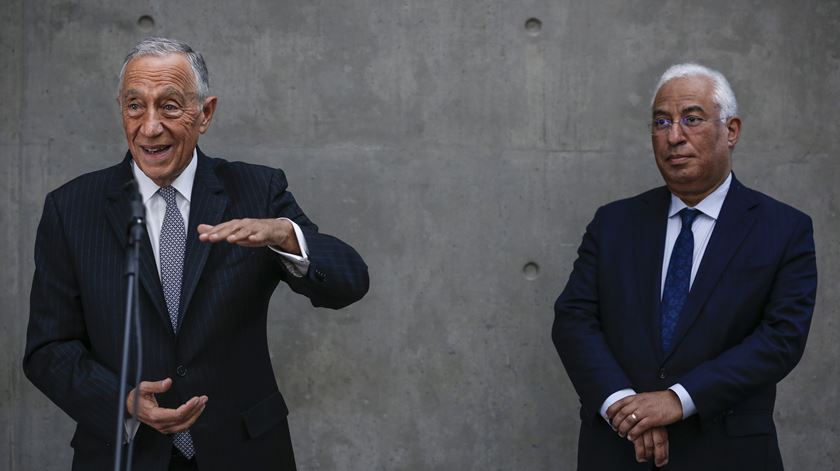 Os números do primeiro mandato de Marcelo: quase 700 condecorações, 23 vetos e 17 visitas de Estado Os números do primeiro mandato de Marcelo: quase 700 condecorações, 23 vetos e 17 visitas de Estado