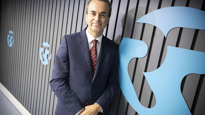 Hospital S. João está a preparar-se para terceira vaga de Covid-19 em janeiro