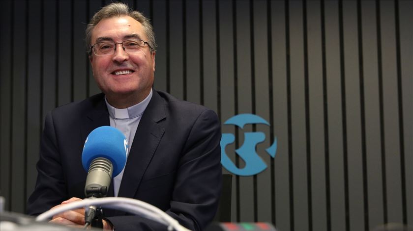 O turismo é também uma oportunidade para a Igreja. “Tem de haver missas em inglês ou francês”.