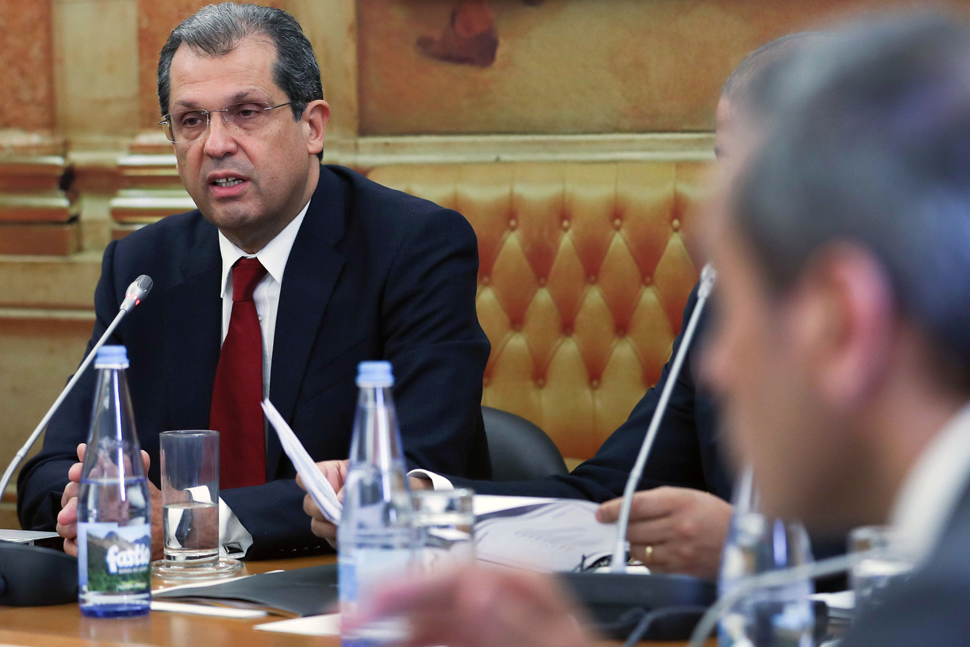 João Cadete de Matos, o atual presidente da ANACOM, está sob fogo cruzado por causa do 5G. Crédito: António Cotrim/Lusa João Cadete de Matos, o atual presidente da ANACOM, está sob fogo cruzado por causa do 5G