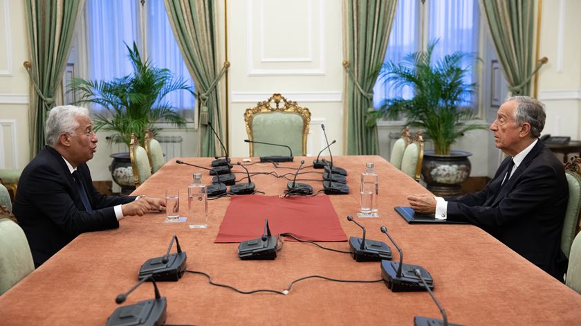 ​Marcelo, Costa e Ferro juntos em debate fechado sobre Covid-19