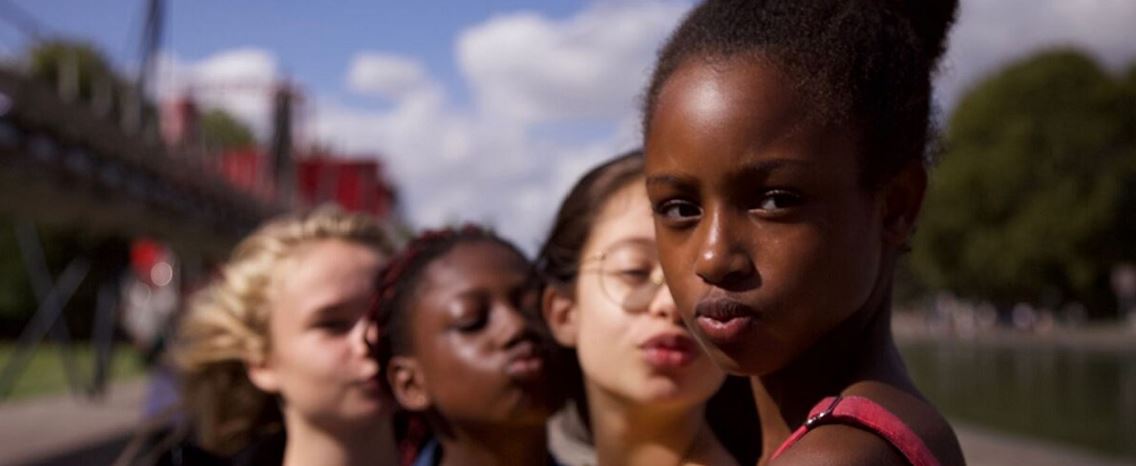 Cartaz original do filme "Mignonnes - Primeiros Passos", que gerou polémica e críticas à Netflix. Foto: DR
