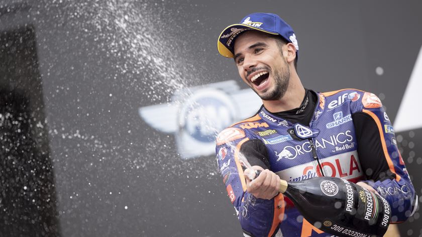 Miguel Oliveira. Veja a ultrapassagem decisiva na última curva