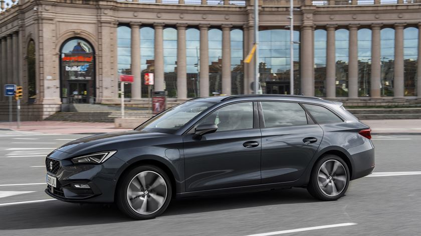 Seat Leon Sportstourer 1.5 eTSI DSG FR - Combinação de espaço e motor Seat Leon Sportstourer 1.5 eTSI DSG FR - Combinação de espaço e motor