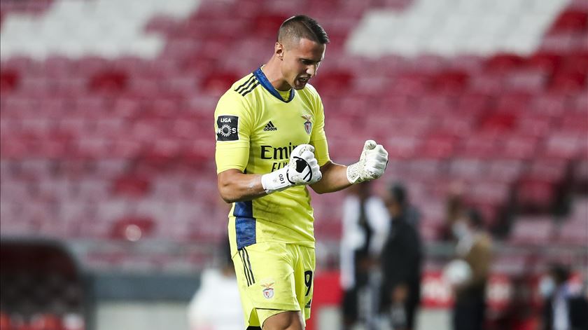 Vlachodimos interessa ao Borussia Dortmund