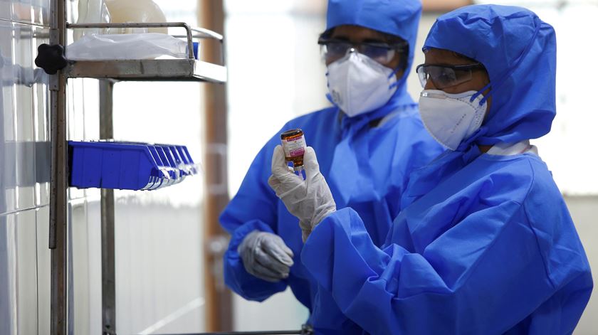 Coronavírus. Ordem faz “apelo urgente” a enfermeiros disponíveis para que ajudem Coronavírus. Ordem faz “apelo urgente” a enfermeiros disponíveis para que ajudem