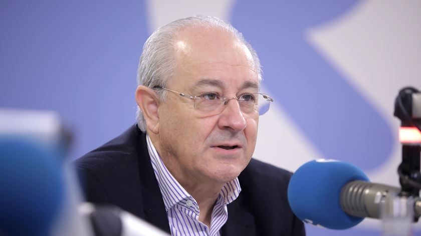 Rui Rio quer usar 25% da margem orçamental para reduzir impostos