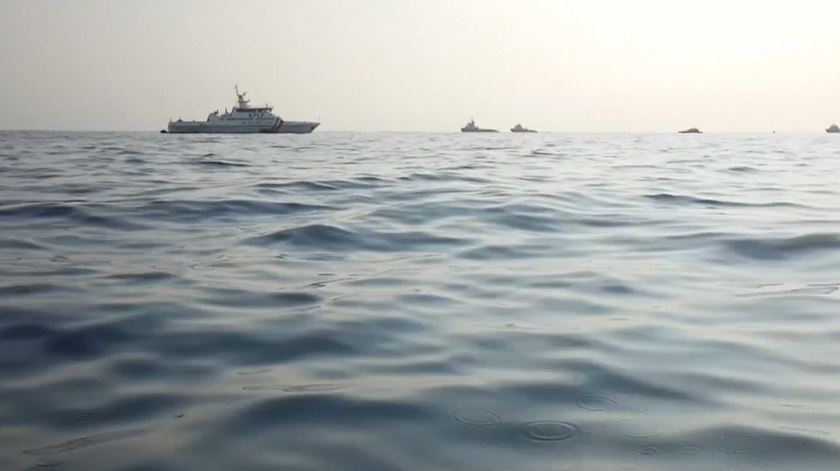 Indonésia. Operações de resgate continuam durante a noite