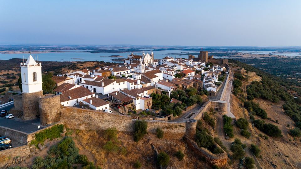 O que leva os brasileiros a vi...