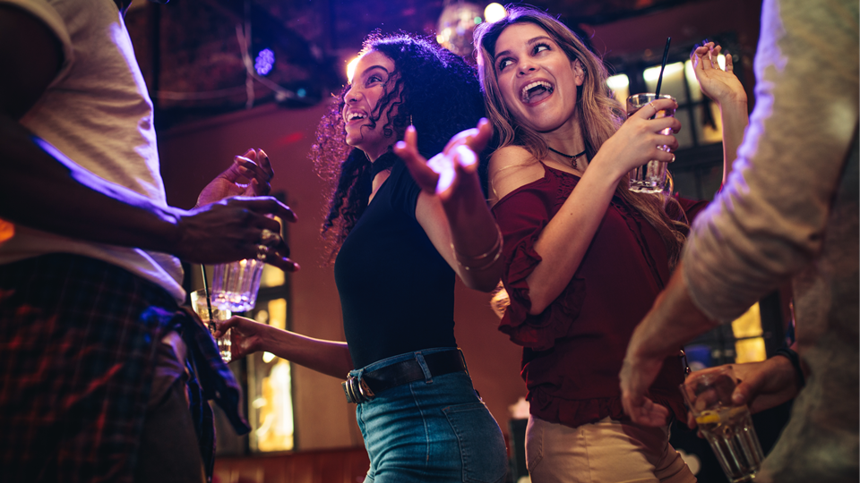 Agora, nos pubs ingleses é pro...