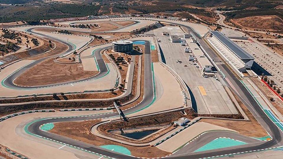 Após 46 mil bilhetes vendidos,...