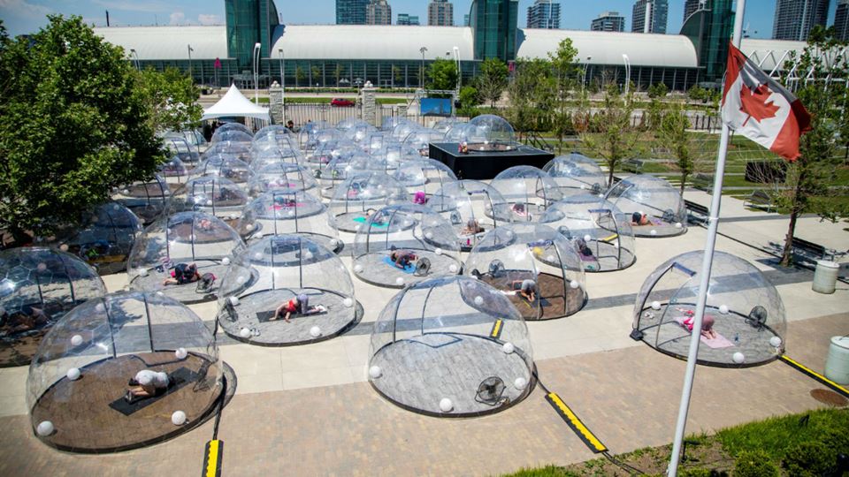 Nestas aulas fazes ioga dentro... Nestas aulas fazes ioga dentro...